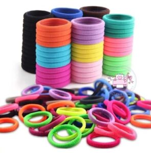 Vale pacote com 500 elásticos de cabelo